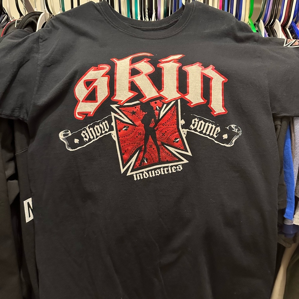 Large black Skin Industries shirt Red foil